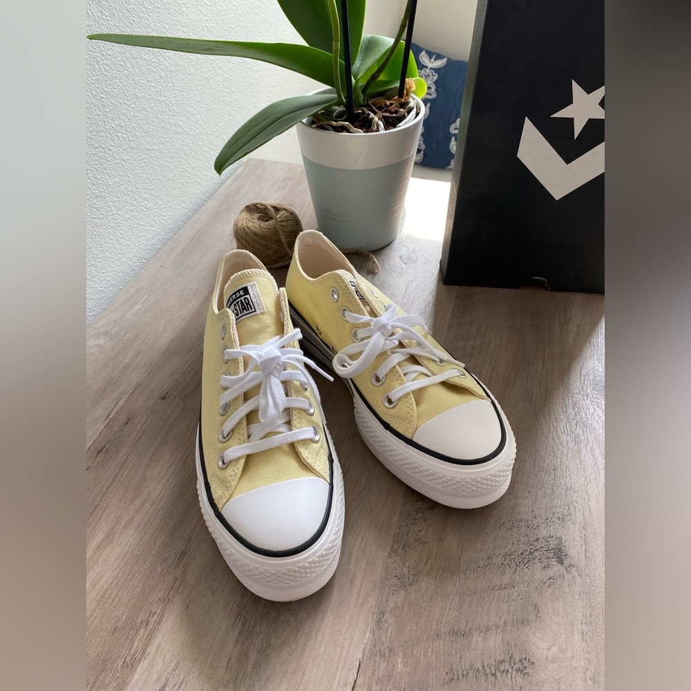Converse Chuck Taylor All Star Lift Platform Lemon Drop 6